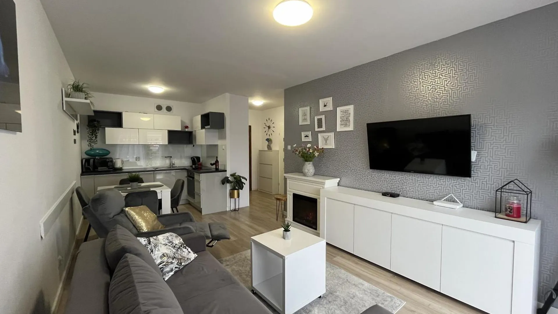 Apartament Solna 11A Z Garazem W Cenie Kolobrzeg 0*,  Poland