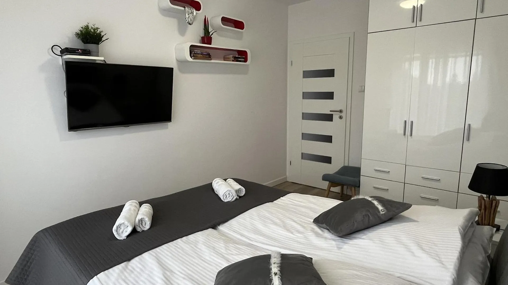Apartament Solna 11A Z Garazem W Cenie Kolobrzeg